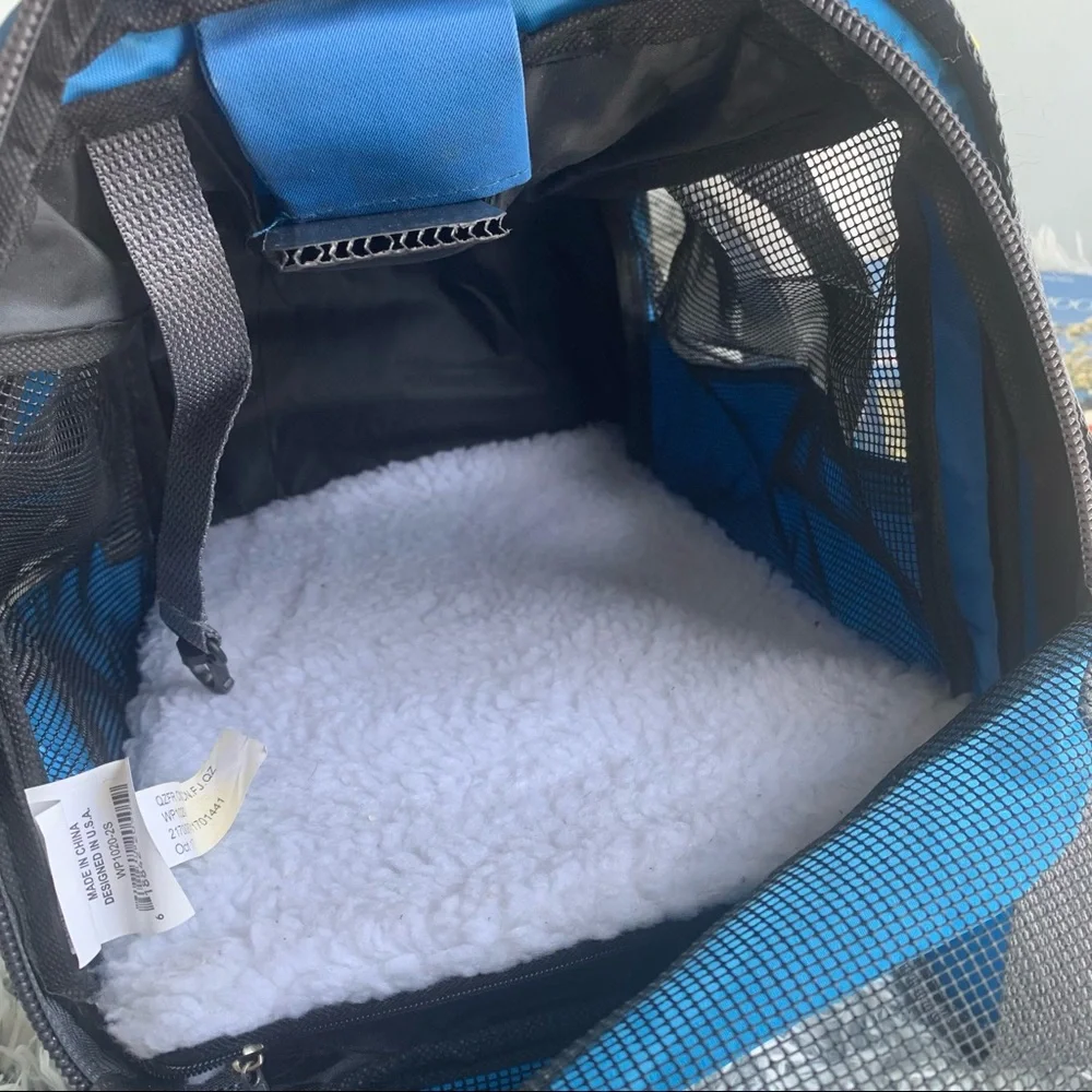 SMALL DOGS CARRY ON.